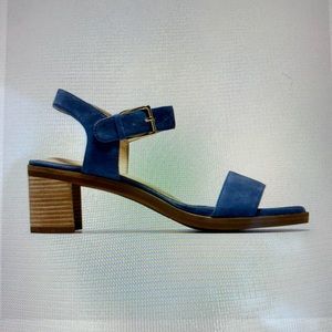 Cole Haan Anette Sandal in Vintage Indigo Suede size 8.5B